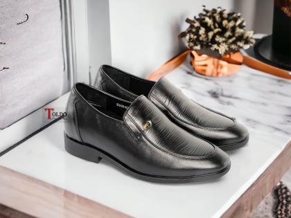 hq650 den tron 1.jpg