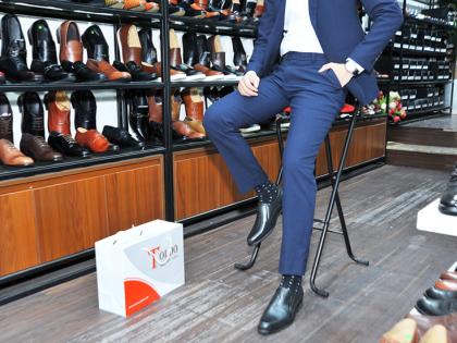 1 giày cao nam 6cm kẻ đen-6.jpg