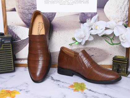 giày cao hơn màu nâu sần 5.jpg