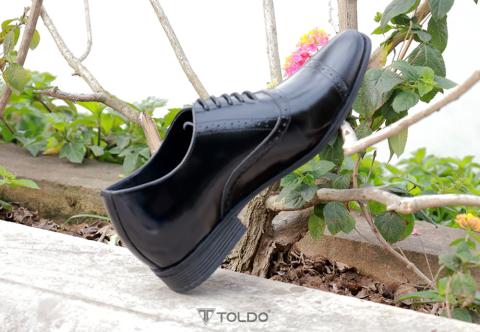 Giày cao nam phối với quần âu thế nào để sang trọng hơn?