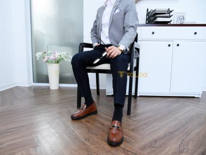 giày cao nam màu nâu tăng 8cm đế bằng 11.jpg