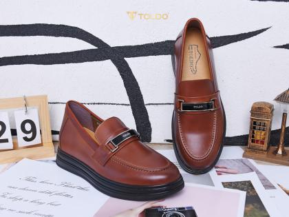 giày cao nam màu nâu tăng 8cm đế bằng 5.jpg