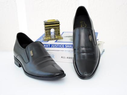 giày tăng chiều cao siêu nhẹ TD905 Đen trơn 6.jpg