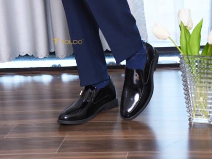 GIÀY CAO NAM MỚI MÀU ĐEN BÓNG ĐẾ KHÂU 13.jpg