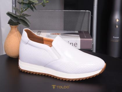 giày cao thể thao không dây cao 8cm màu trắng 4.jpg