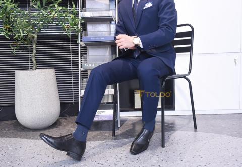 Cách nhận biết giày cao nam da bò thật chuẩn nhất