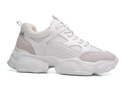 Giày cao 8cm thể thao màu trắng