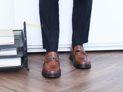 giày cao nam màu nâu tăng 8cm đế bằng 8.jpg