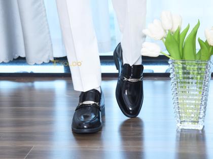 giày cao 8cm màu đen bóng mới 9.jpg