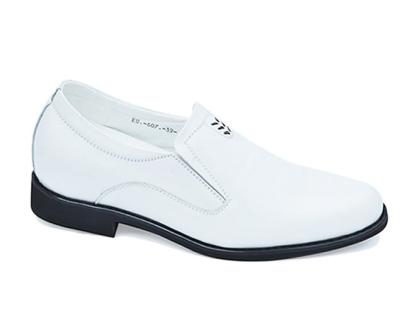 Giày tăng chiều cao màu trắng nhẹ