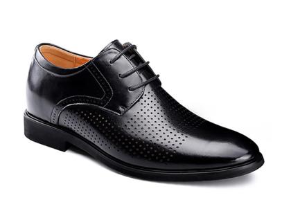 Giày cao đục lỗ thoáng khí