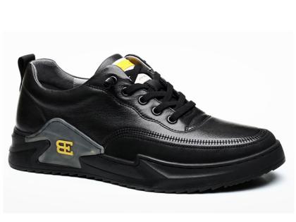 Giày cao thể thao mới