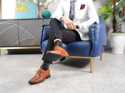 giày cao nam họa tiết dập vân màu nâu vàng 12.jpg