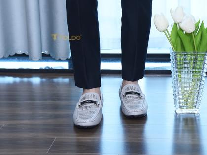 giày mọi đục lỗ thoáng thoáng khí 9.jpg