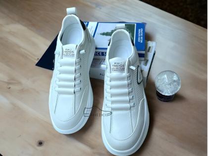 giày cao thoang khi màu tráng màu trắng 5.jpg