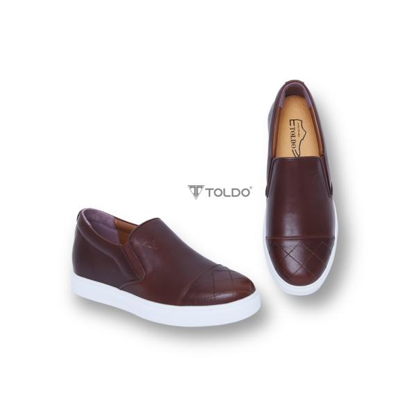 giày slip on màu nâu sáp 3.jpg