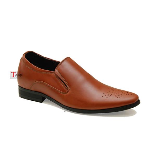 Giày lười cao màu nâu họa tiết đục lỗ